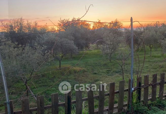 Terreno agricolo in commerciale in Via Rio Fresco 16