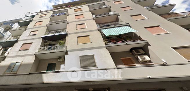 Appartamento in residenziale in Via Falanto 11