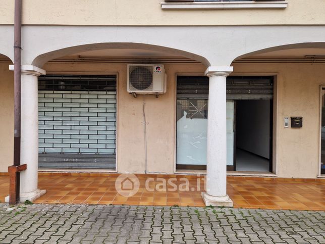 Ufficio in commerciale in Via Nazario Sauro 7