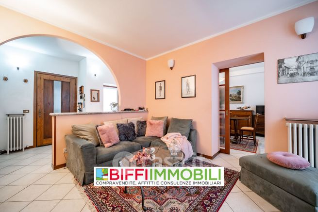 Appartamento in residenziale in Via Agliati
