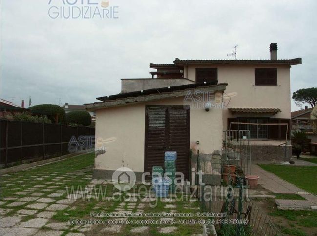 Appartamento in residenziale in Via Ponza 17