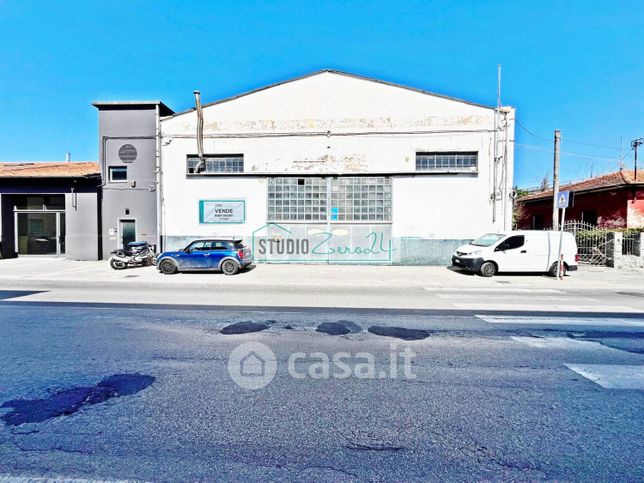 Capannone in commerciale in Via di Montramito