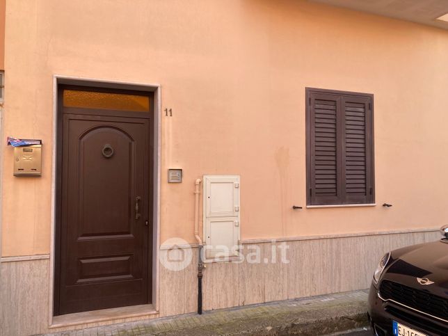 Casa indipendente in residenziale in Via Armando Diaz 11