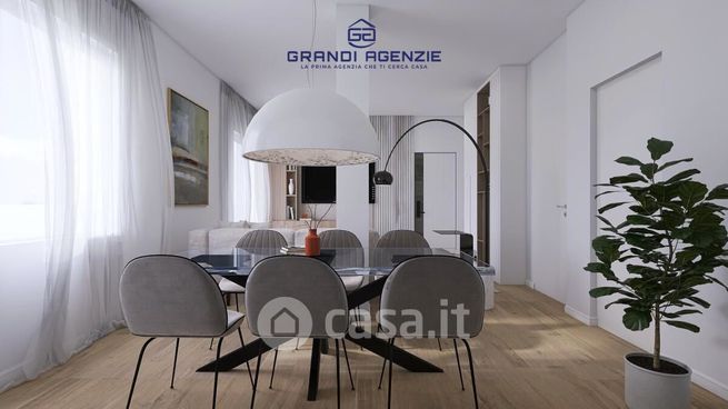 Attico/mansarda in residenziale in Viale Italo e Cleofonte Campanini