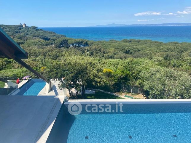 Villa in residenziale in Via Cala del Pozzo 14