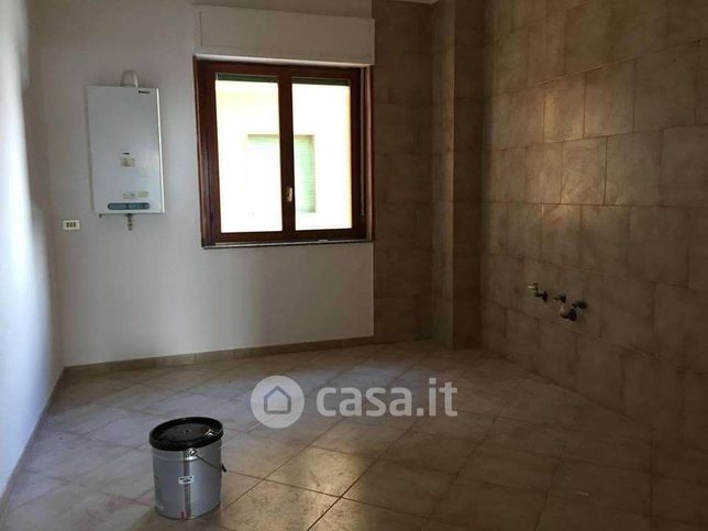 Ufficio in commerciale in 