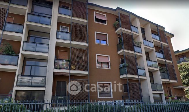 Appartamento in residenziale in Viale Renato Serra 16