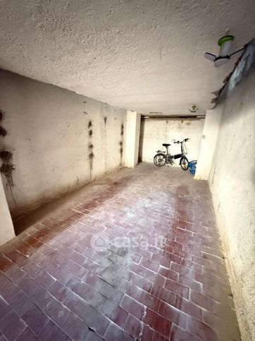 Box/posto auto in residenziale in Via Rumenia 182