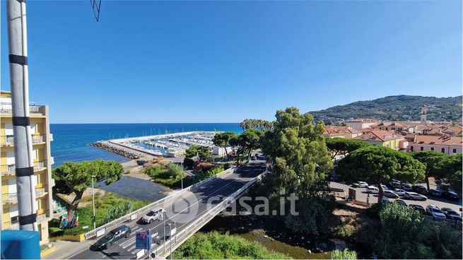 Appartamento in residenziale in Via delle Mimose 3