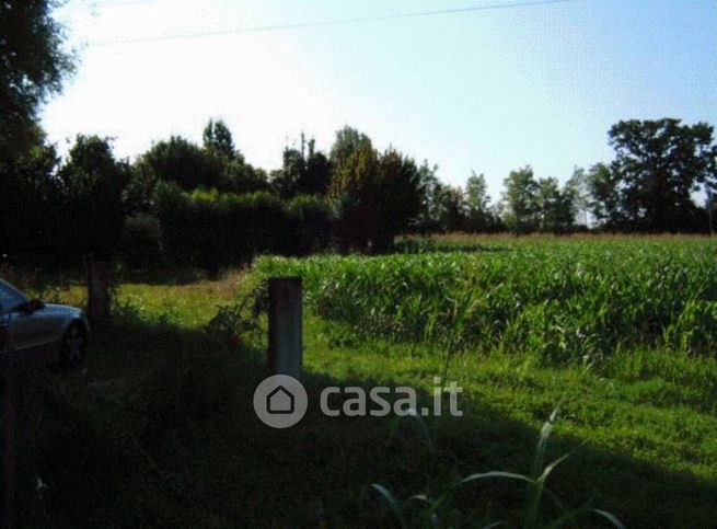 Terreno agricolo in commerciale in Viale Louis Pasteur 29