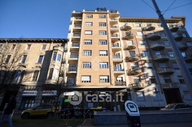 Garage/posto auto in residenziale in Piazza De Amicis