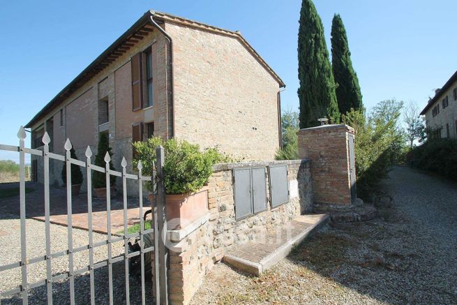 Rustico/casale in residenziale in 
