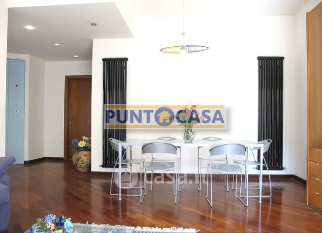Appartamento in residenziale in Viale Europa 65
