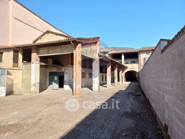 Rustico/casale in residenziale in Via degli Orefici 12