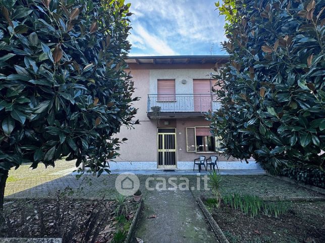 Appartamento in residenziale in Via Don Minzoni 11