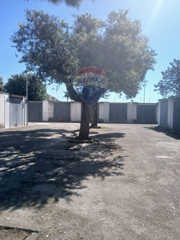 Box/posto auto in residenziale in Via Lombardia 89