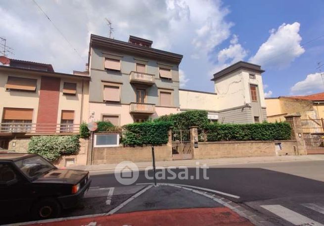 Appartamento in residenziale in Via Montalese