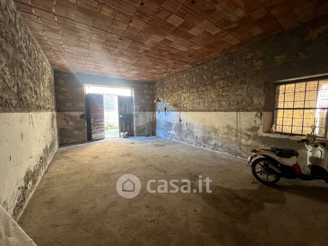 Garage/posto auto in residenziale in Vicolo Storto 34