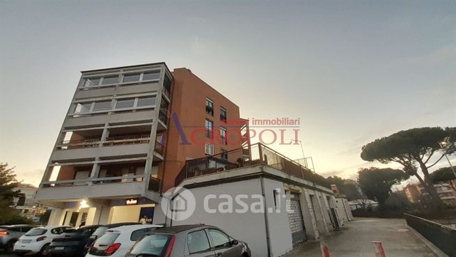 Appartamento in residenziale in Via dei Lecci 14