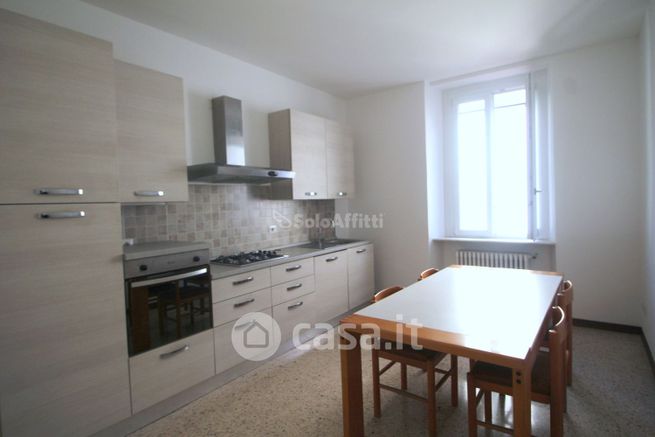 Appartamento in residenziale in Via Trieste 22