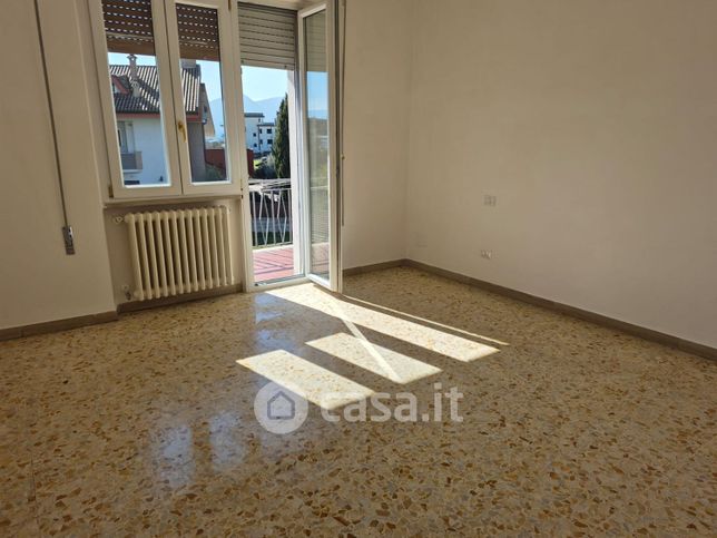 Appartamento in residenziale in Via Valle Fioretta