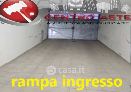 Box/posto auto in residenziale in Via Padre Luigi Abatangelo