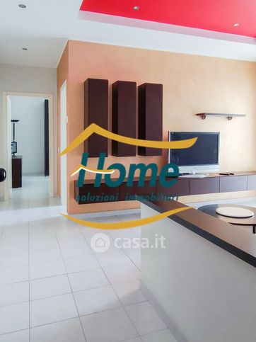 Appartamento in residenziale in Via Peppino Papalia 18