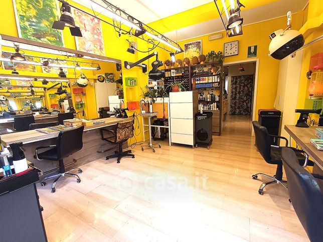 Ufficio in commerciale in Via Bellalancia 9