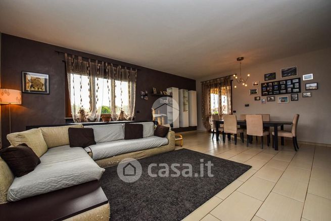 Appartamento in residenziale in Via San Francesco D'Assisi 163