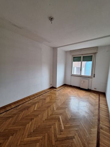 Appartamento in residenziale in Via Neera 22