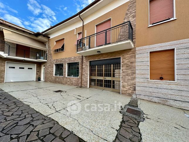 Casa indipendente in residenziale in Via G. Garibaldi 58