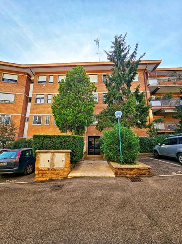 Appartamento in residenziale in Via Enrico di San Martino Valperga 52