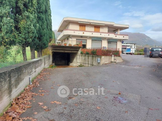 Box/posto auto in residenziale in Via del Grano