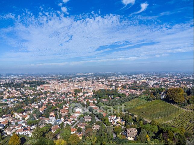 Box/posto auto in residenziale in Via San Mauro