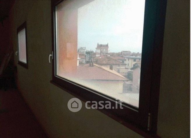 Ufficio in commerciale in Viale Luigi Settembrini