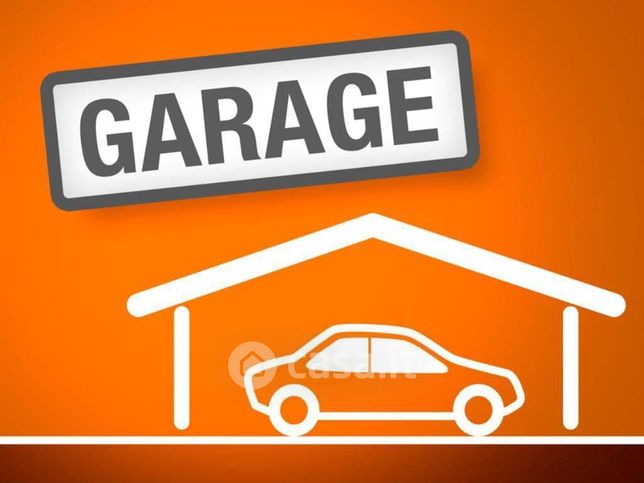 Garage/posto auto in residenziale in Largo F. Cavalli 23