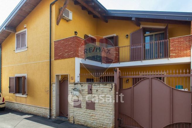 Appartamento in residenziale in Via Adelia 74