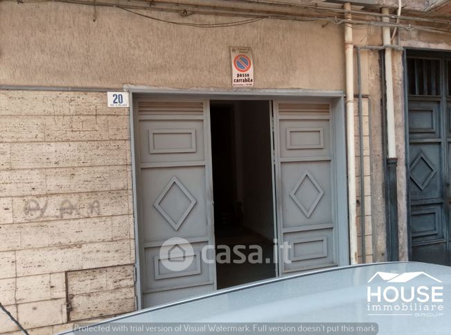 Box/posto auto in residenziale in Via Silvio Pellico
