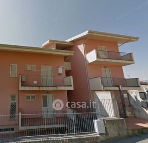 Appartamento in residenziale in Via Alessandro Magno