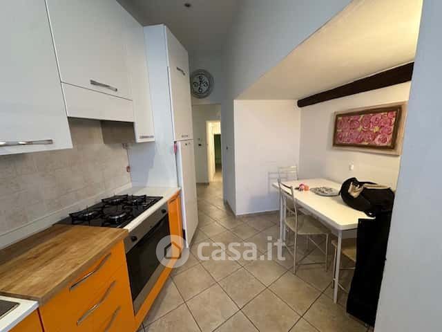 Appartamento in residenziale in Via Mascarella 4