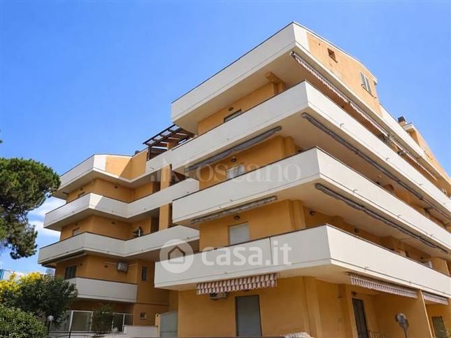 Appartamento in residenziale in Via Olimpica