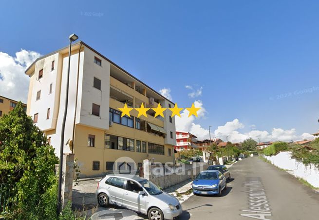 Appartamento in residenziale in Via Alessandro il Molosso