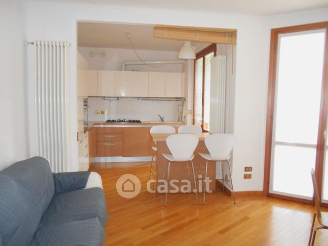Appartamento in residenziale in Via F. Confalonieri 2