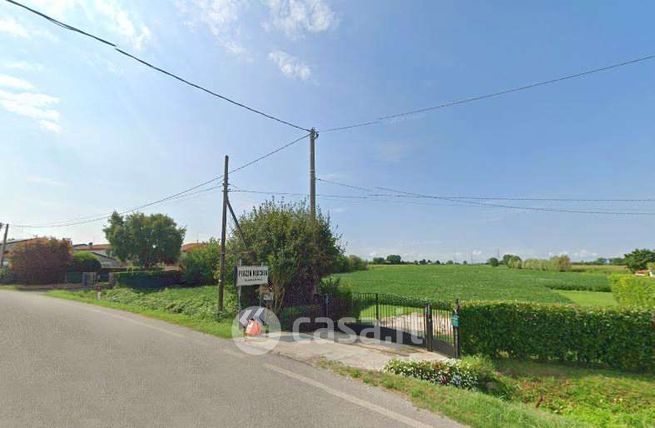 Terreno agricolo in commerciale in
