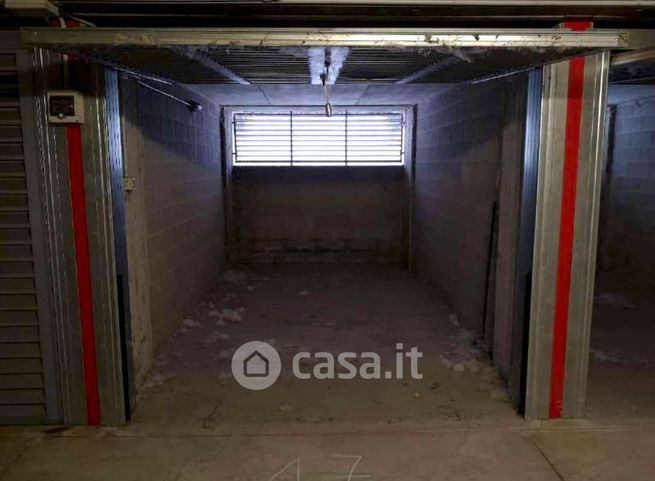 Garage/posto auto in residenziale in Via Cascina Bianca