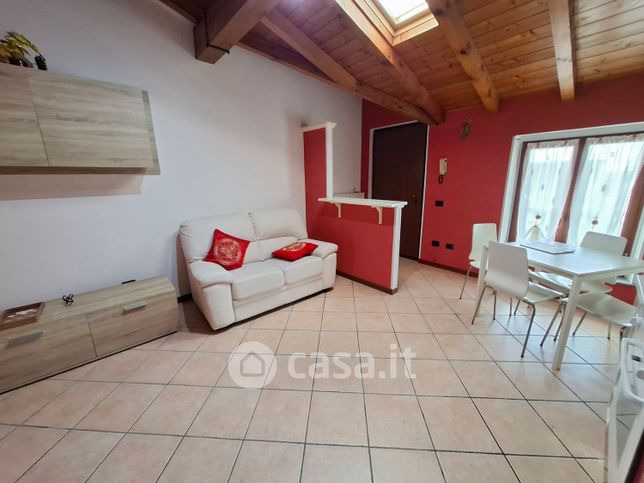 Appartamento in residenziale in Via Parini Giuseppe