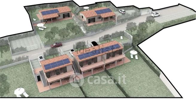 Casa indipendente in residenziale in Via Paterno