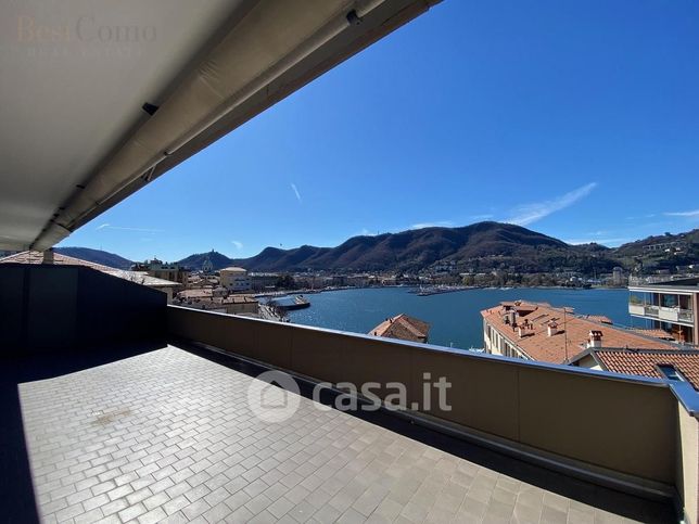 Appartamento in residenziale in Lungo Lario Trieste 46