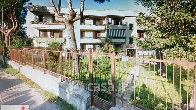 Appartamento in residenziale in Via Mario Tortora 3