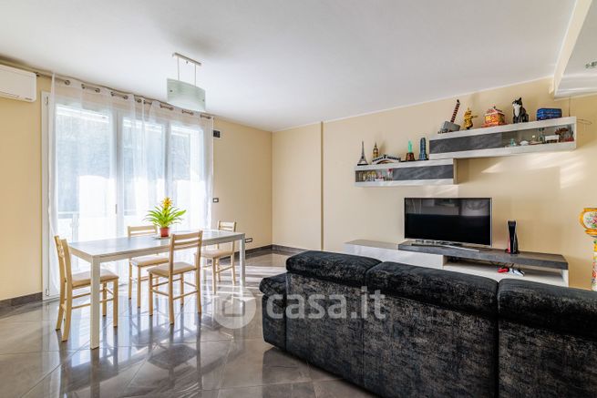 Appartamento in residenziale in Via Piave 102